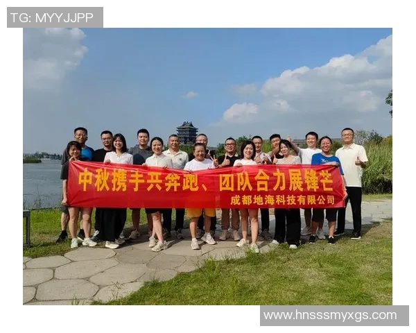 重庆篮球队的团队协作揭秘:如何在赛场上实现完美配合与默契合作 重庆篮球队的团队协作揭秘:如何在赛场上实现完美配合与默契合作