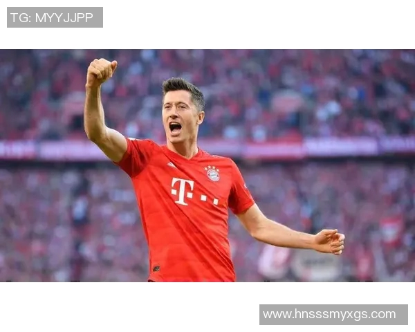 莱万领衔球队新征程决战赛季目标再创辉煌 莱万领衔球队新征程决战赛季目标再创辉煌